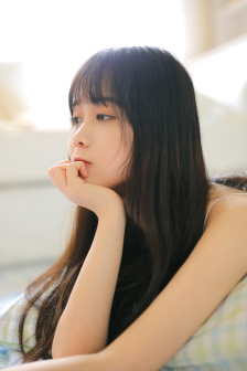 偷窥内地女公共浴室洗澡视频